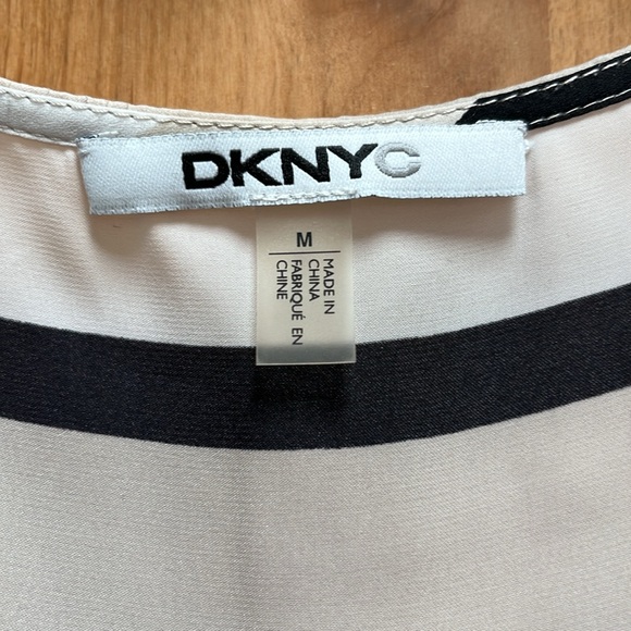 DKNYC short dress. - Picture 3 of 4